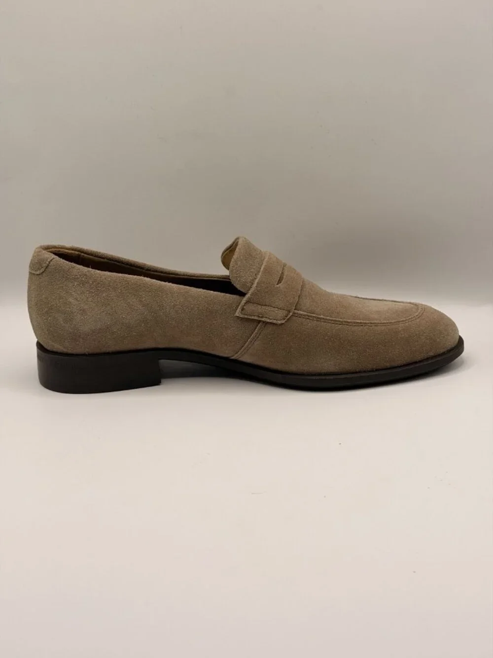BOSS Mens Medium Beige Penny Loafer Sz 7.5